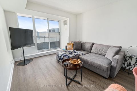 Photo 16 at 613 - 245 Davisville Avenue, Mount Pleasant West, Toronto