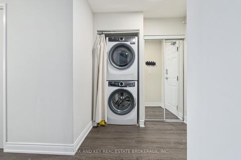 Photo 23 at 613 - 245 Davisville Avenue, Mount Pleasant West, Toronto