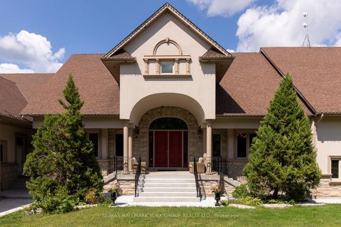 Photo 5 at 2 Kingswood Drive, King City, King