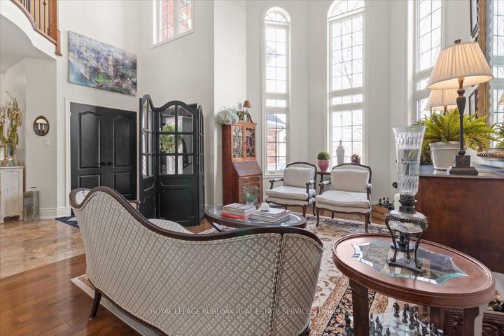 Photo 4 at 4263 Millcroft Park Drive, Rose, Burlington