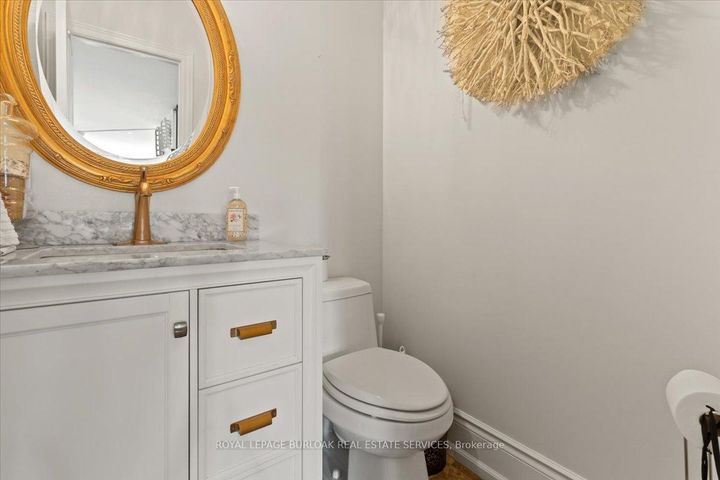 Photo 17 at 4263 Millcroft Park Drive, Rose, Burlington