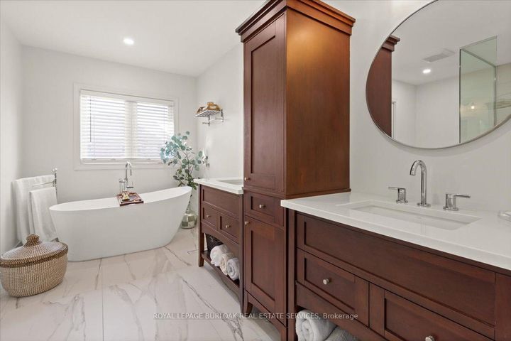 Photo 25 at 4263 Millcroft Park Drive, Rose, Burlington