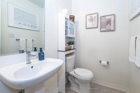 Photo 5 at 256 Vivant Street, Woodland Hill, Newmarket