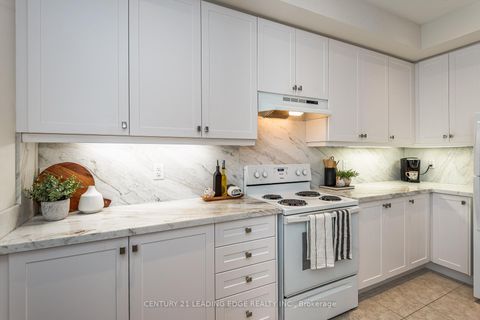 Photo 8 at 256 Vivant Street, Woodland Hill, Newmarket