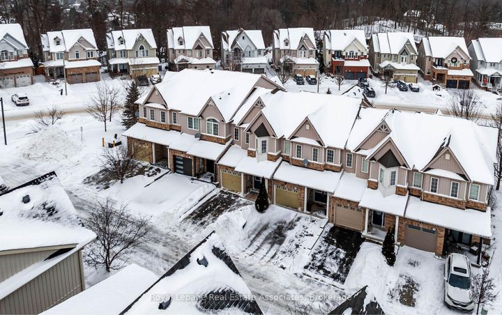 Photo 1 at 44 Sutcliff Lane, Georgetown, Halton Hills