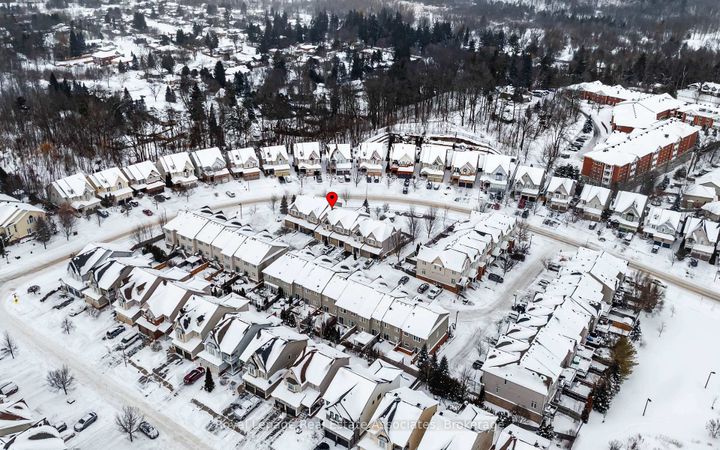 Photo 2 at 44 Sutcliff Lane, Georgetown, Halton Hills