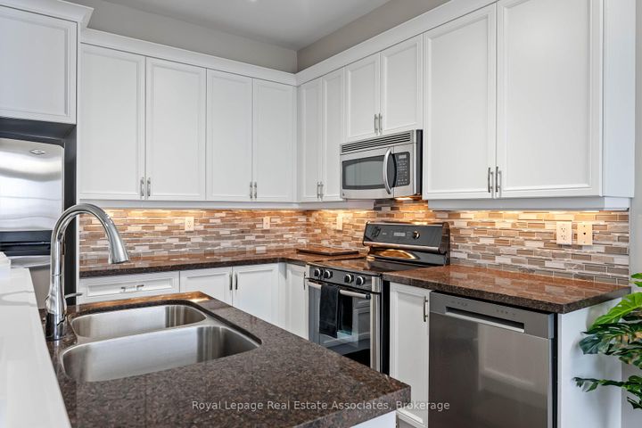 Photo 9 at 44 Sutcliff Lane, Georgetown, Halton Hills