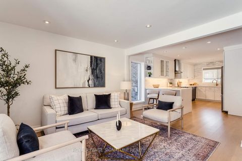 Photo 10 at 5 Georgian Court, Mount Pleasant East, Toronto