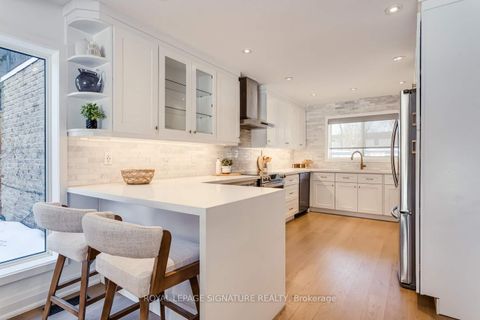 Photo 11 at 5 Georgian Court, Mount Pleasant East, Toronto