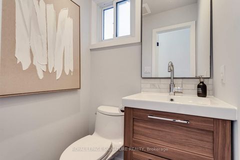 Photo 16 at 5 Georgian Court, Mount Pleasant East, Toronto