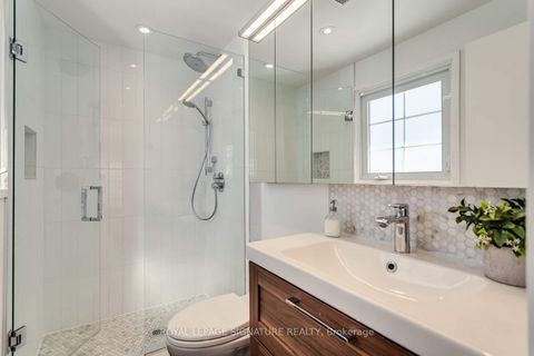 Photo 21 at 5 Georgian Court, Mount Pleasant East, Toronto