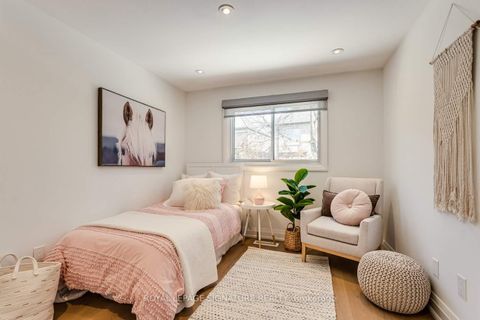 Photo 25 at 5 Georgian Court, Mount Pleasant East, Toronto