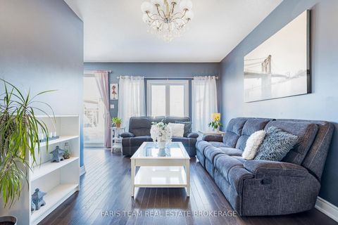 Photo 10 at 1816 Lamstone Street, Alcona, Innisfil