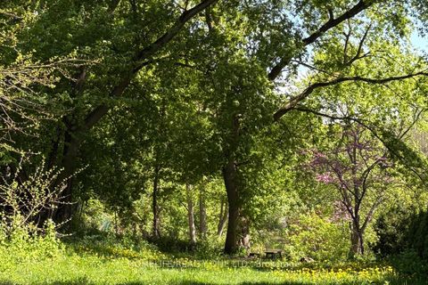 Photo 3 at 247 Berry Road, Queensway, Toronto