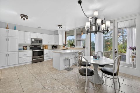 Photo 3 at 39 Highfield Crescent, Historic Lakeshore Communities, Georgina