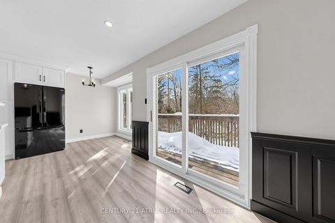 Photo 6 at 35 Anderson Place, Aurora Highlands, Aurora