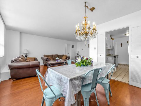 Photo 15 at 505 - 130 Neptune Drive, Lawrence, Toronto