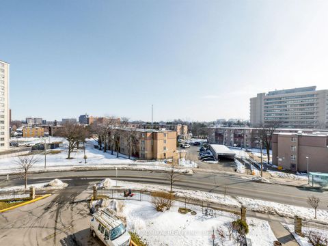 Photo 22 at 505 - 130 Neptune Drive, Lawrence, Toronto