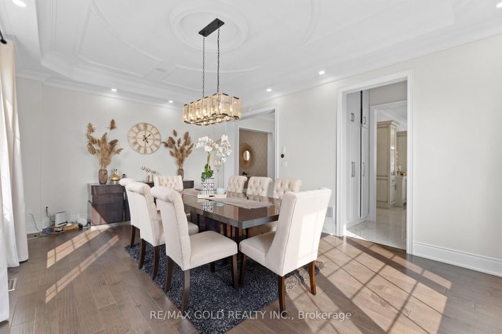 Photo 10 at 40 Autumn Olive Way, Toronto Gore Rural Estate, Brampton