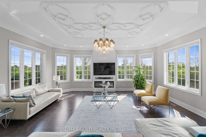 Photo 14 at 40 Autumn Olive Way, Toronto Gore Rural Estate, Brampton