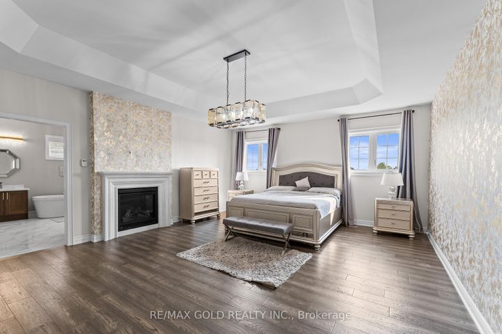 Photo 22 at 40 Autumn Olive Way, Toronto Gore Rural Estate, Brampton