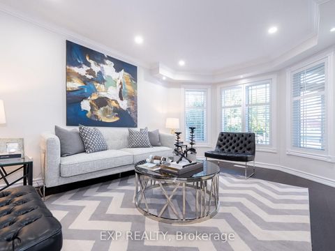 Photo 5 at 84 Lagani Avenue, Doncrest, Richmond Hill