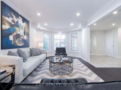 Photo 6 at 84 Lagani Avenue, Doncrest, Richmond Hill