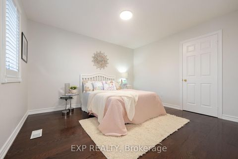 Photo 36 at 84 Lagani Avenue, Doncrest, Richmond Hill