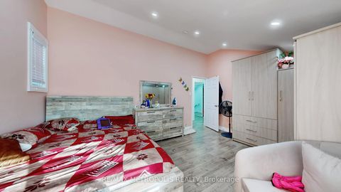 Photo 18 at 10 Arlene Crescent, Bendale, Toronto