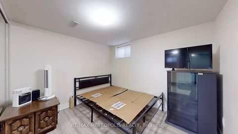 Photo 33 at 10 Arlene Crescent, Bendale, Toronto