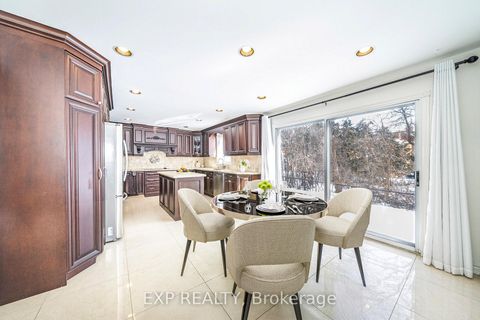 Photo 15 at 25 Pearl Gate Court, Doncrest, Richmond Hill