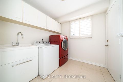 Photo 21 at 25 Pearl Gate Court, Doncrest, Richmond Hill