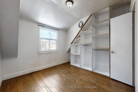 Photo 21 at 366 Coxwell Avenue, Coxwell, Toronto