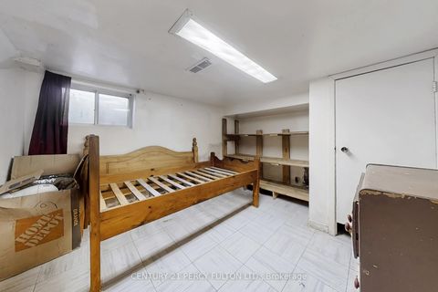 Photo 35 at 366 Coxwell Avenue, Coxwell, Toronto