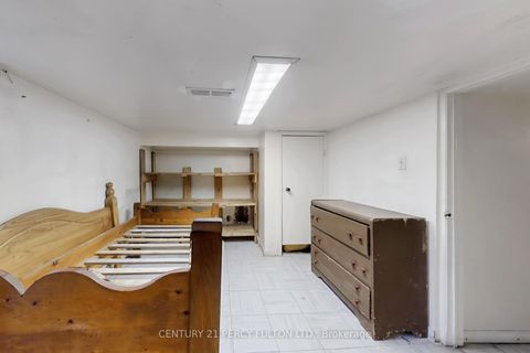 Photo 36 at 366 Coxwell Avenue, Coxwell, Toronto