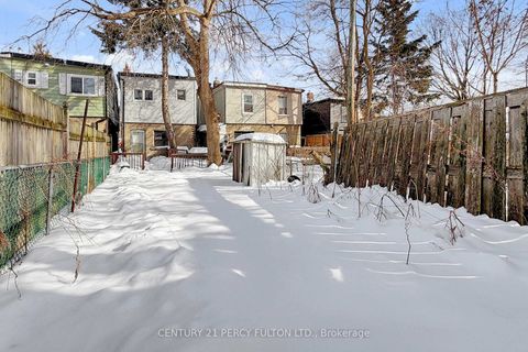 Photo 48 at 366 Coxwell Avenue, Coxwell, Toronto