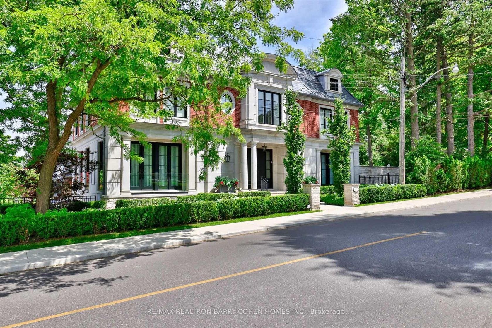 157 Forest Hill Road, Forest Hill South, Toronto by Loree Meneguzzi Real Estate 157 Forest Hill Road, Forest Hill South, Toronto