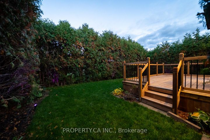 Photo 20 at 63 Concord Road, Beverley Glen, Vaughan