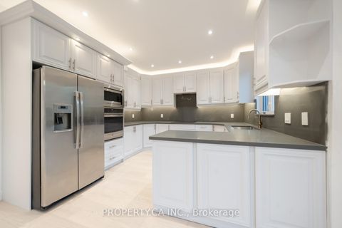 Photo 5 at 63 Concord Road, Beverley Glen, Vaughan