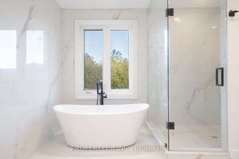 Photo 11 at 63 Concord Road, Beverley Glen, Vaughan