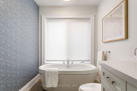 Photo 23 at 9 Chimney Swift Court, Rosethorn, Toronto