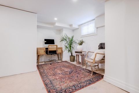 Photo 23 at 71 Scarborough Road, The Beaches, Toronto