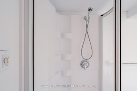 Photo 29 at 71 Scarborough Road, The Beaches, Toronto