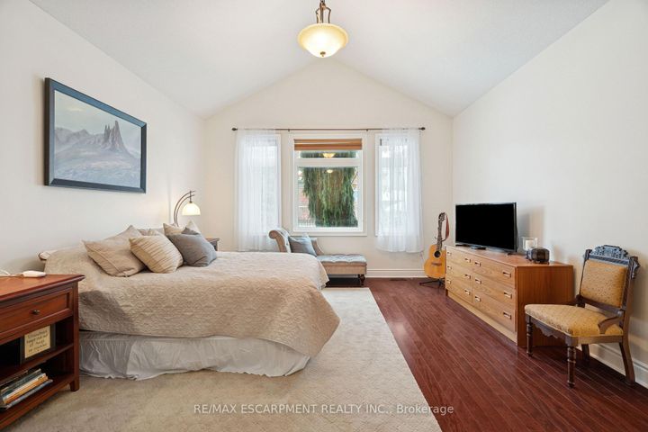 Photo 16 at 1583 Hallstone Road, Bram West, Brampton