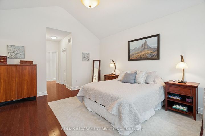 Photo 17 at 1583 Hallstone Road, Bram West, Brampton