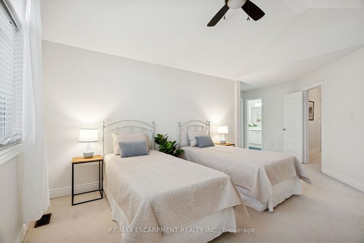 Photo 26 at 1583 Hallstone Road, Bram West, Brampton