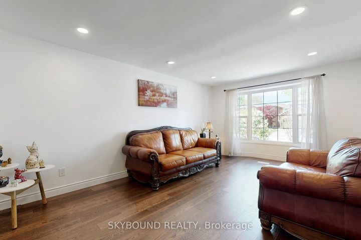 Photo 5 at 2088 Madden Boulevard, RO River Oaks, Oakville