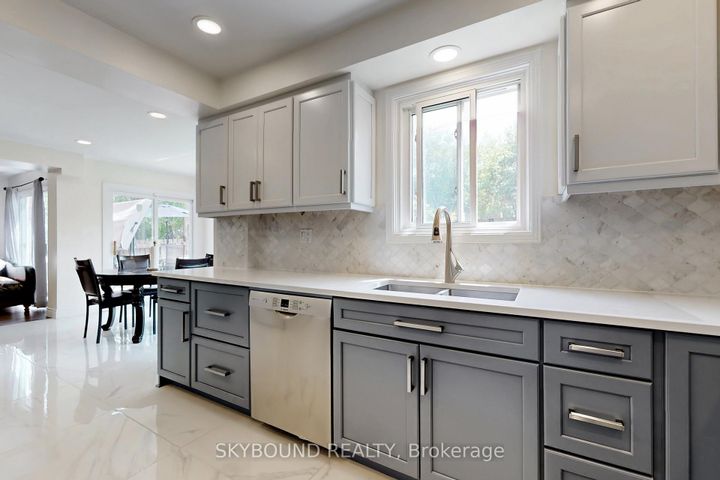 Photo 12 at 2088 Madden Boulevard, RO River Oaks, Oakville