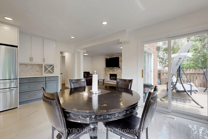 Photo 19 at 2088 Madden Boulevard, RO River Oaks, Oakville