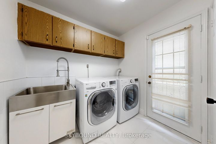 Photo 21 at 2088 Madden Boulevard, RO River Oaks, Oakville